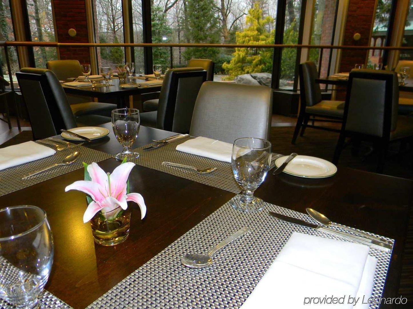 Hilton Westchester Rye Brook Ресторан фото