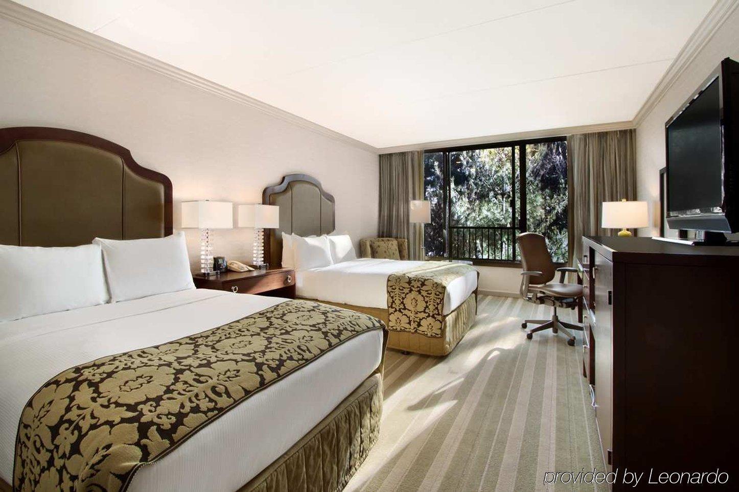Hilton Westchester Rye Brook Экстерьер фото