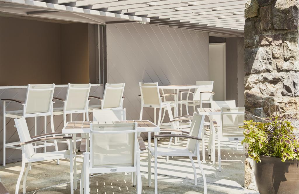 Hilton Westchester Rye Brook Экстерьер фото