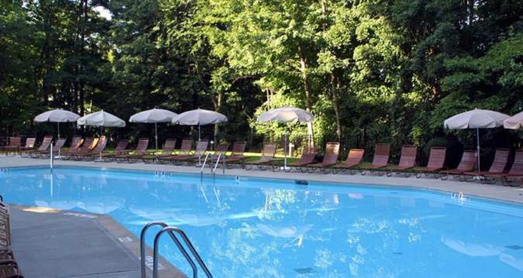 Hilton Westchester Rye Brook Экстерьер фото