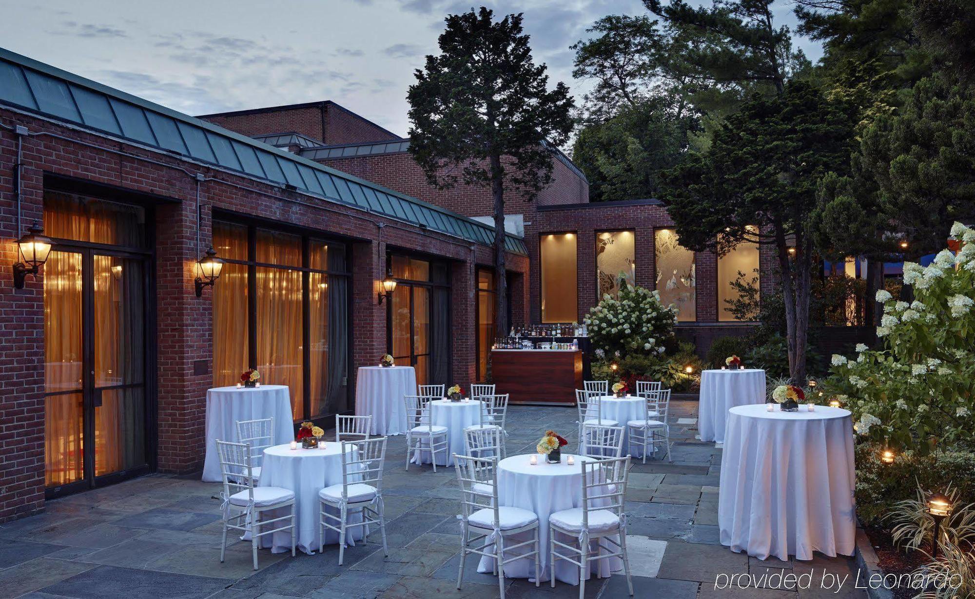 Hilton Westchester Rye Brook Экстерьер фото