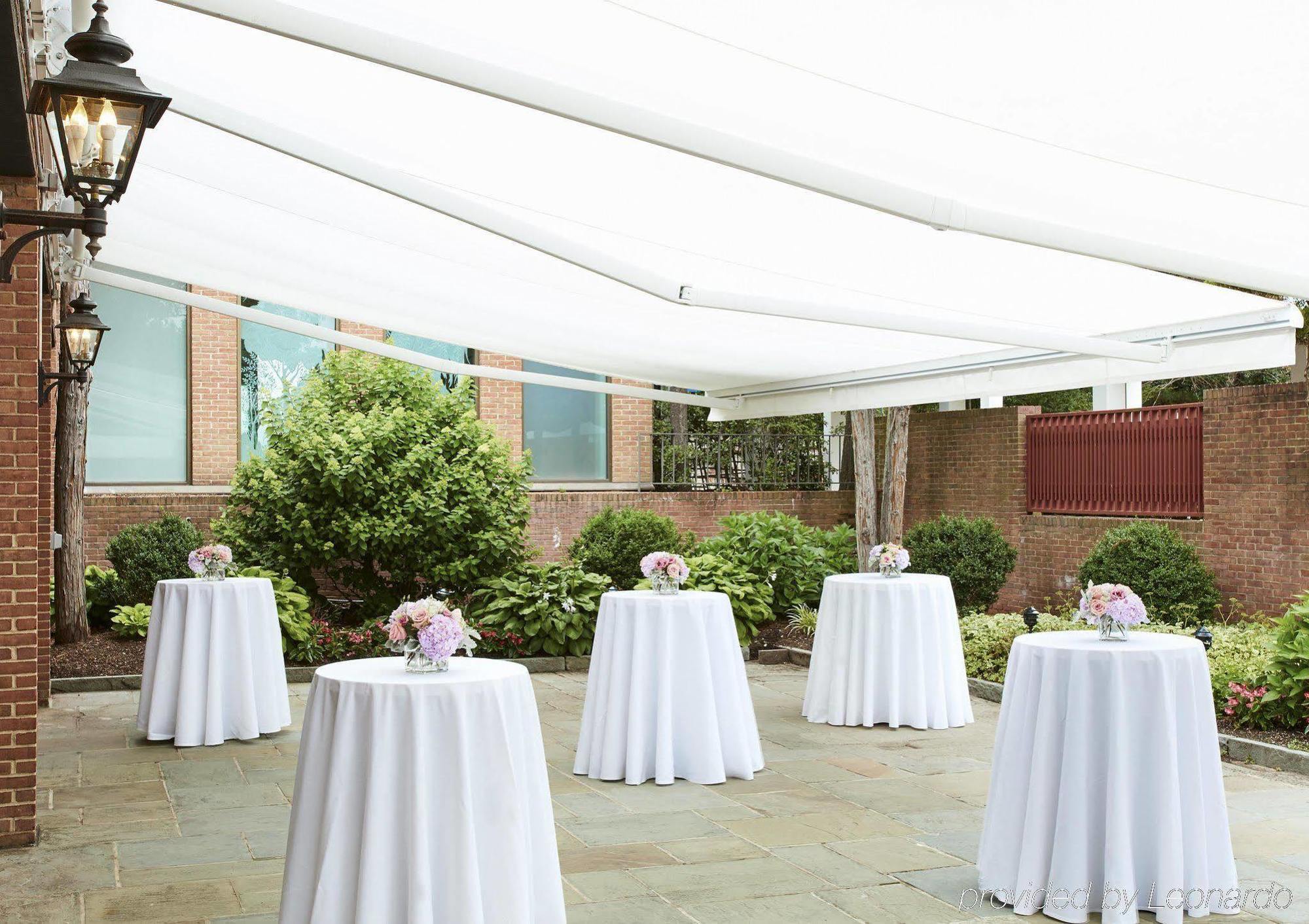 Hilton Westchester Rye Brook Экстерьер фото
