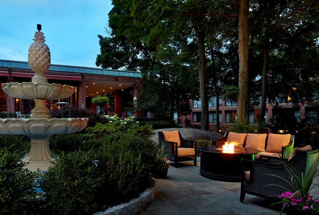 Hilton Westchester Rye Brook Экстерьер фото
