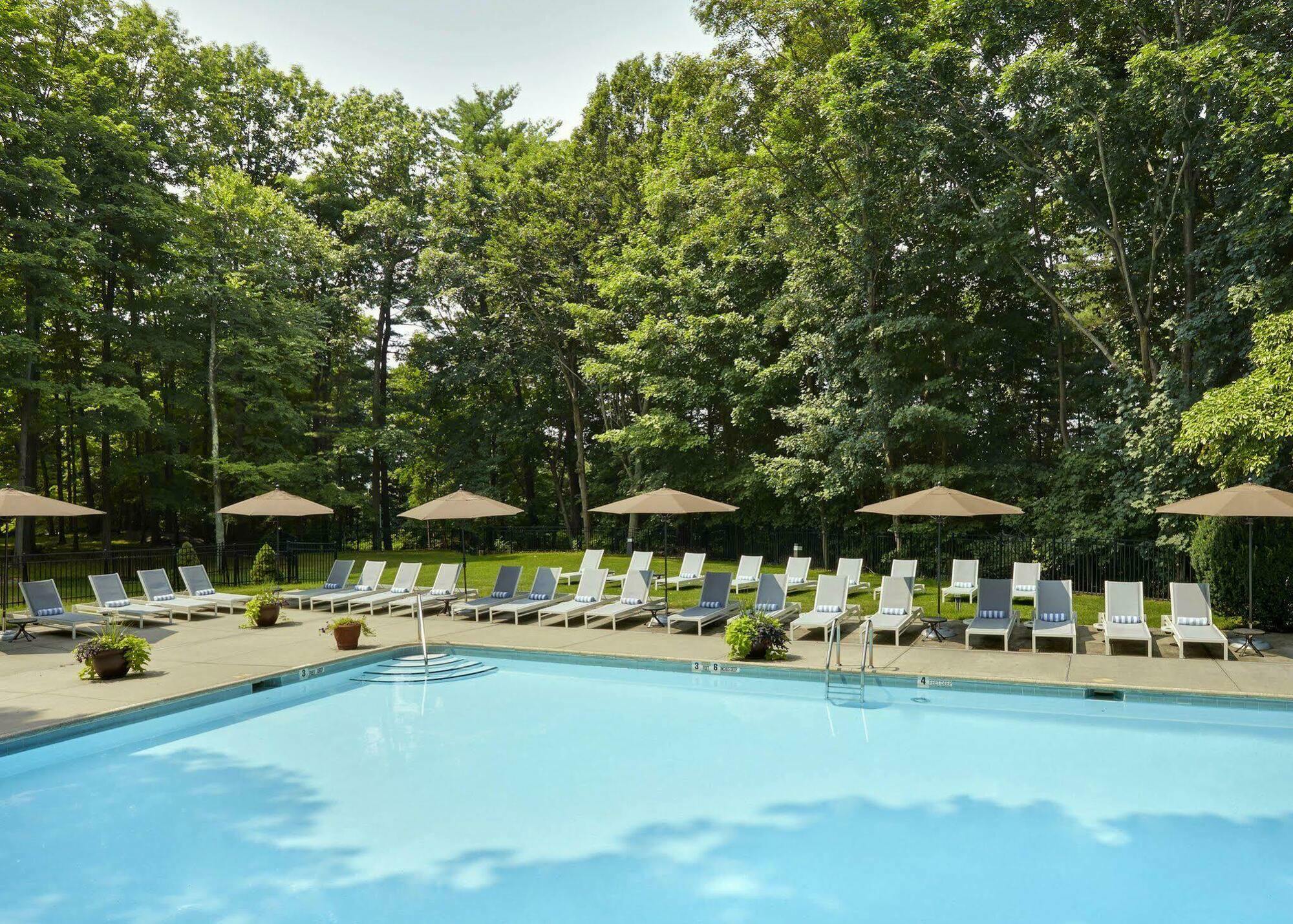 Hilton Westchester Rye Brook Экстерьер фото