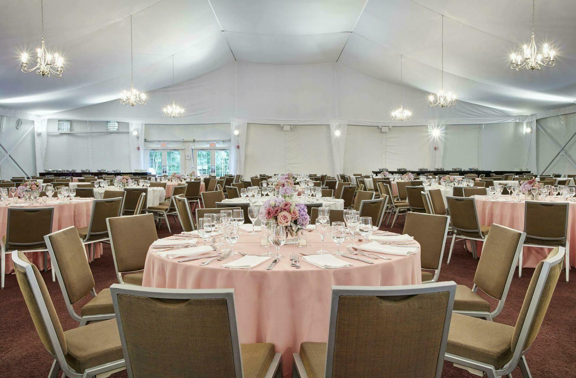 Hilton Westchester Rye Brook Экстерьер фото